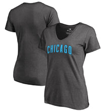 Load image into Gallery viewer, Chicago Cubs Women&#39;s 2019 Father&#39;s Day Plus Sizes Blue Wordmark T-Shirt - Heather Gray MLB Ladies V-Neck
